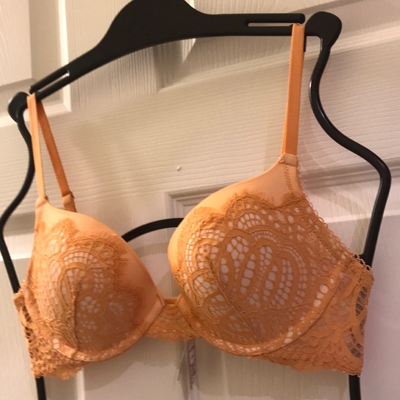 💖Victoria’s Secret Dream Angels Push-up Bra - Picture 3 of 5